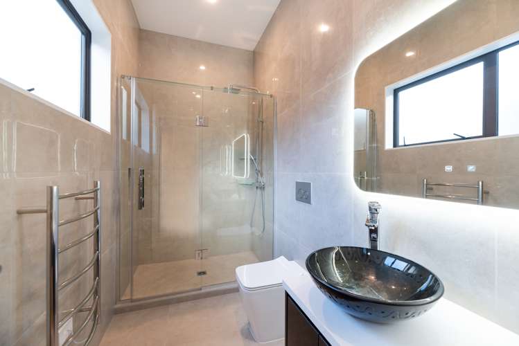 1 Meredith Street Blockhouse Bay_18