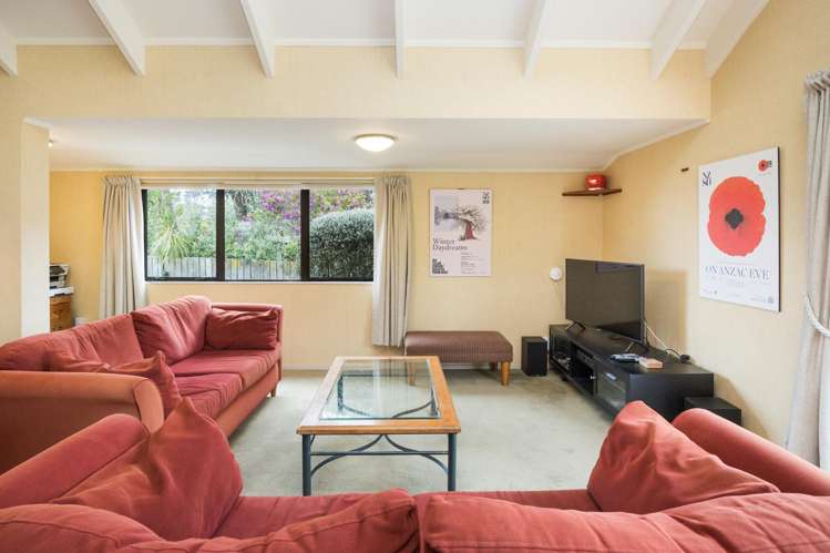 5 Hennessy Street East Foxton Beach_11