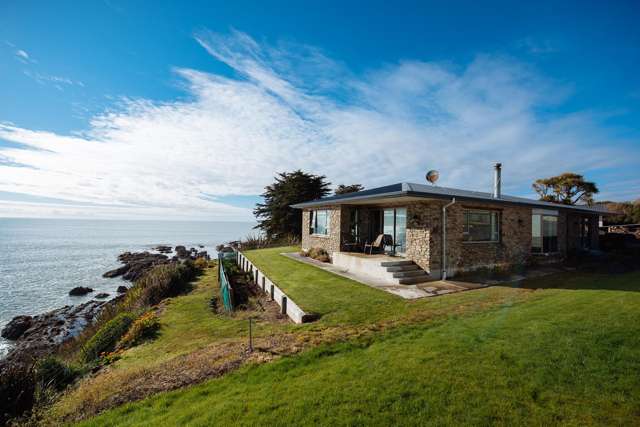 9 Esplanade Kaka Point_1