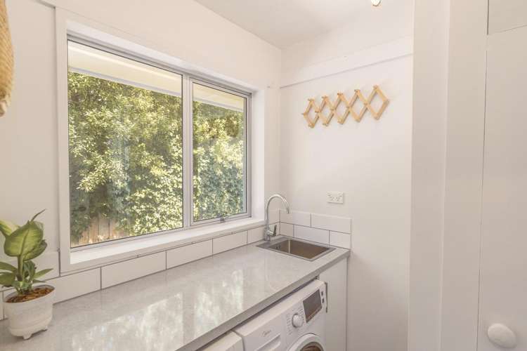 b/199 Rocking Horse Road Southshore_13