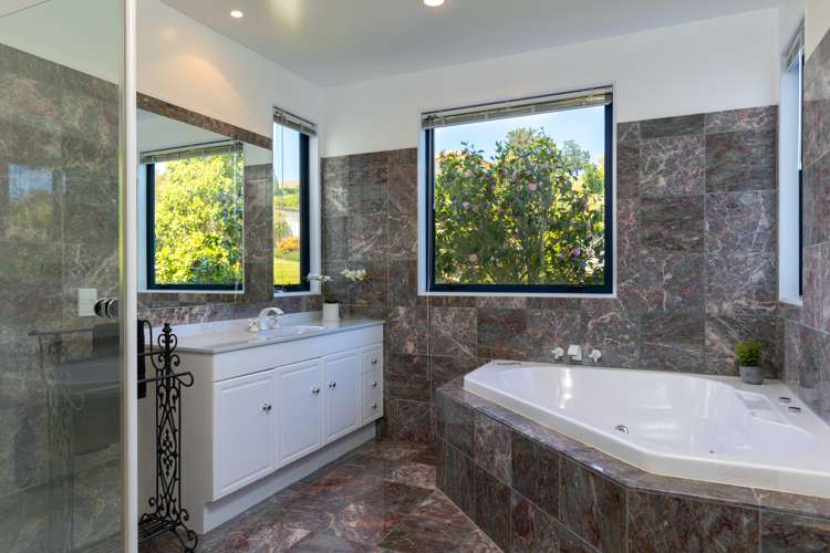 34 Elisha Drive Witherlea_19