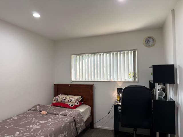  A/22 Bel Air Drive Hillsborough_4