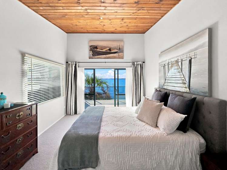 6577 Pouto Road Pouto_13