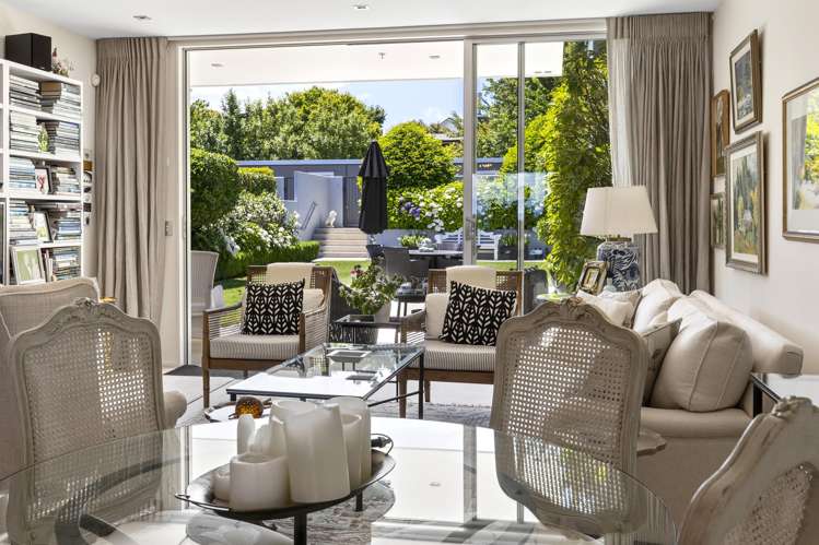 3/110 Lake Terrace Taupo_6