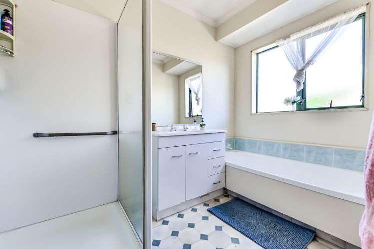 2 Dingwall Court Rototuna_10