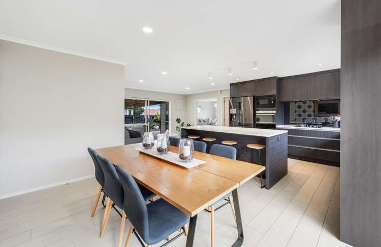 34 Ambleside Drive Northpark_8