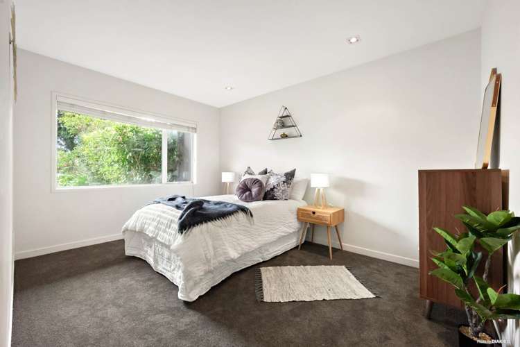 1/86 Seaview Road Castor Bay_12