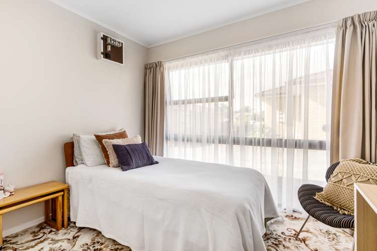 2/13 Menary Street Papakura_10