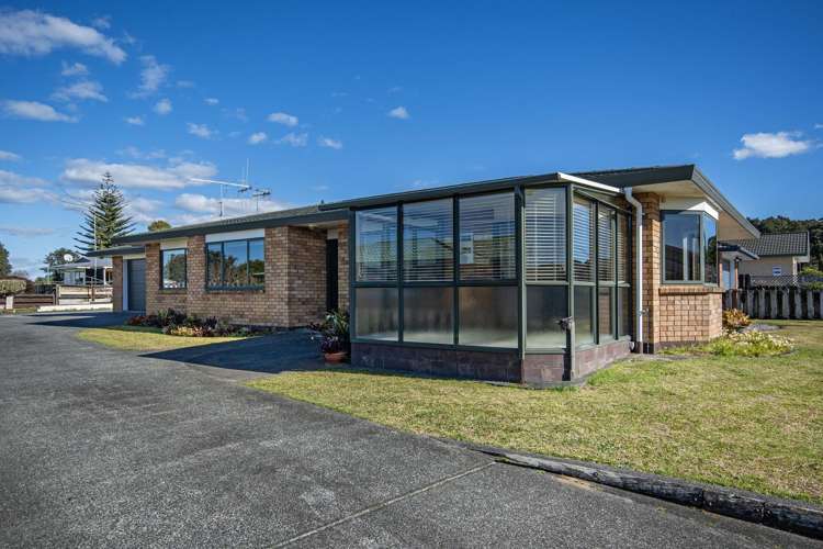 10 Elm Place Tikipunga_17