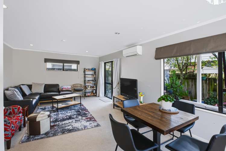 5/381 Kapiti Road_5