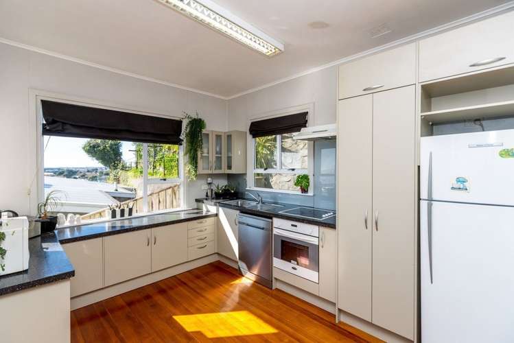 9 South Road Moturoa_3