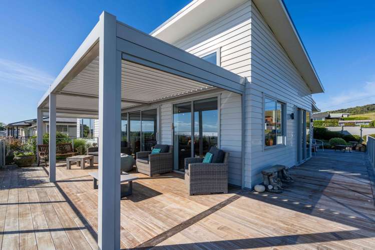 9 Violet Street Riverton_17