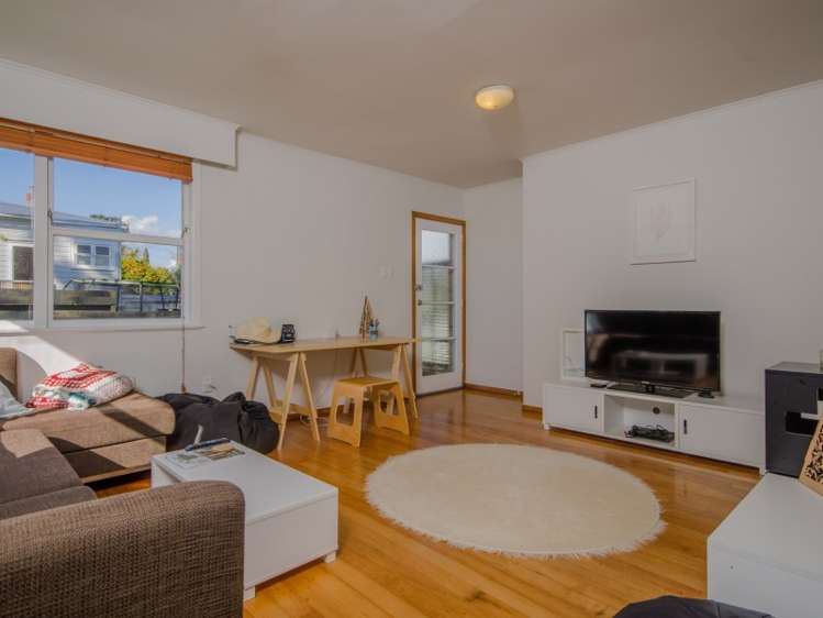 1/66a Cameron Street Onehunga_5