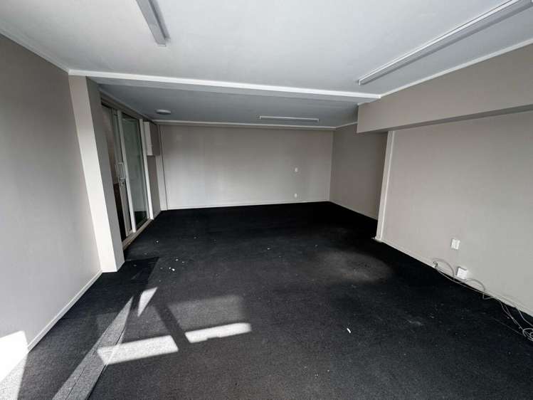 2/7A Waipareira Avenue Henderson_6