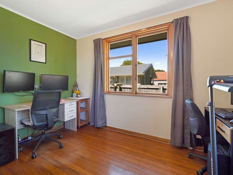 18 North Terrace Darfield_22