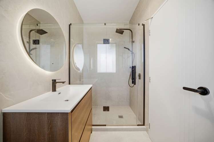 18 Takurua Terrace Orewa_23
