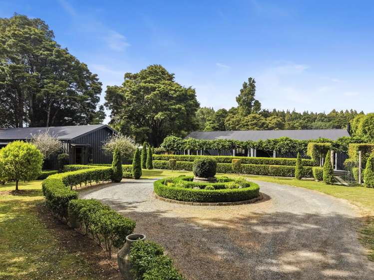 50 Parish Line Road Clevedon_2