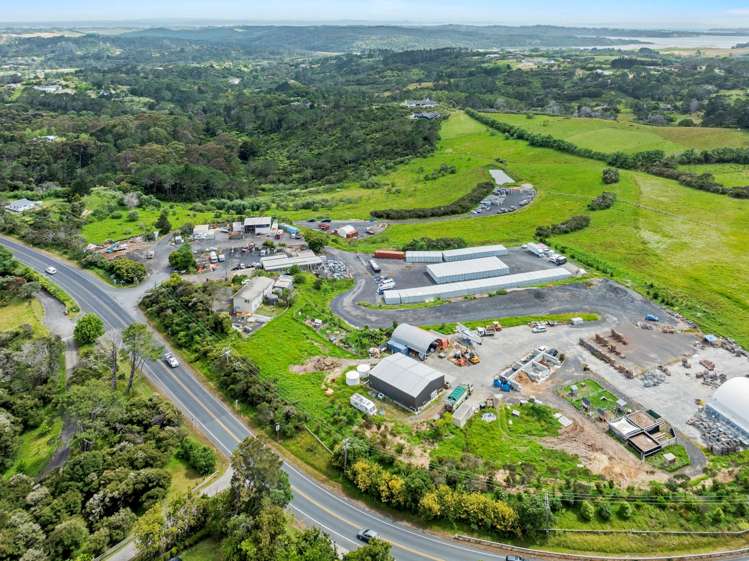 1201 East Coast Road Redvale_10