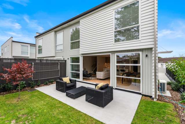 Designer living in the heart of Panmure