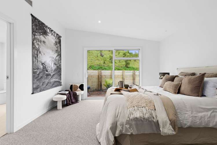 2 Charters Lane Stoke_11