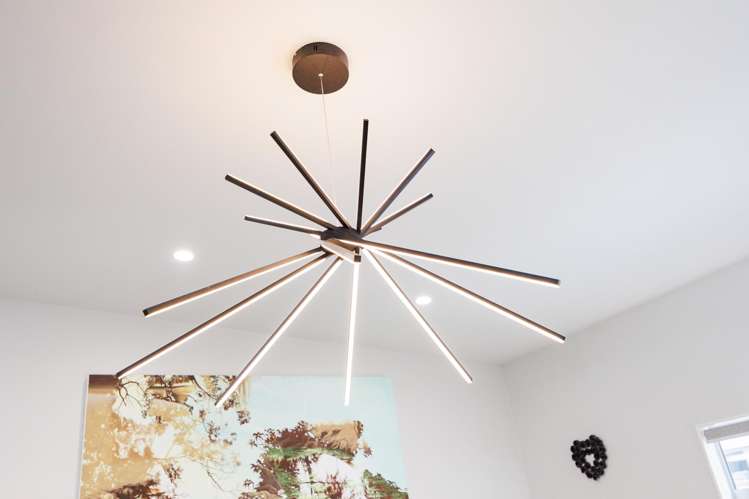 2 Chestnut Close Kelvin Grove_13