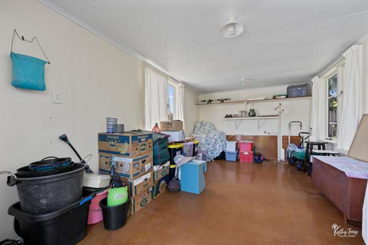 13 Bayly St Baylys Beach_26