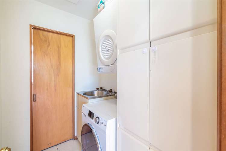 13 Nehru Place Cashmere_17