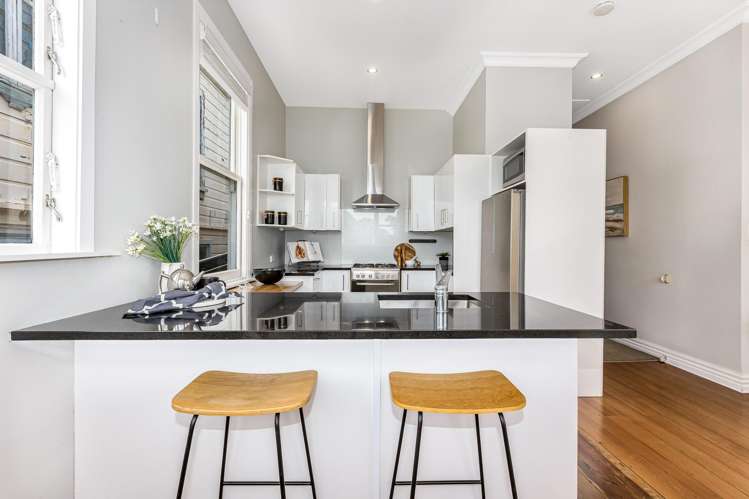 7 Chilka Street Berhampore_13