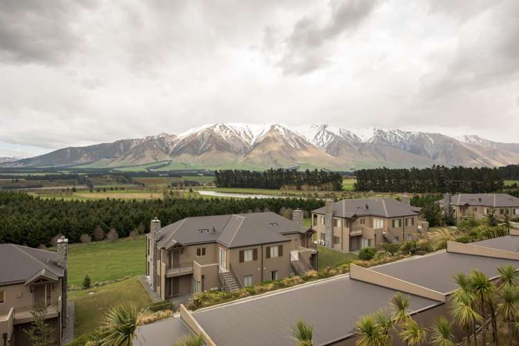 227 The Villas Windwhistle_13