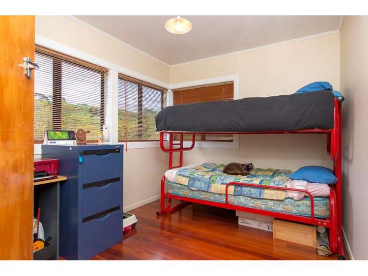 50 Cemetery Road Pollok_6