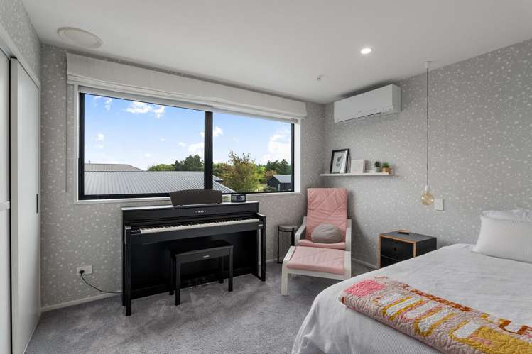 29 Carnaveron Drive Lincoln_14