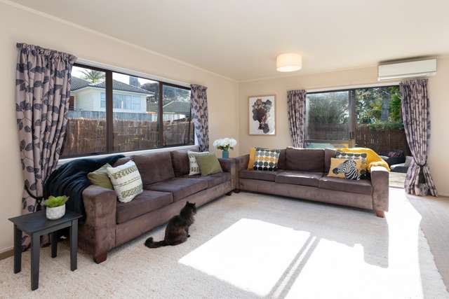 2/8 Beldon Place Pakuranga Heights_2