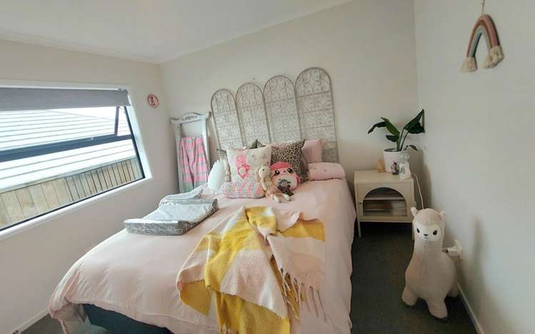 12 Lily Way Pyes Pa_10