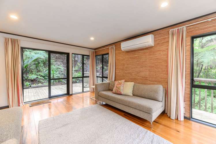 8 Kauri Loop Road Oratia_4