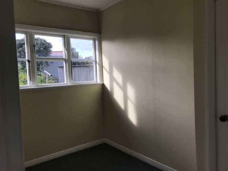 66 May Road Mount Roskill_6