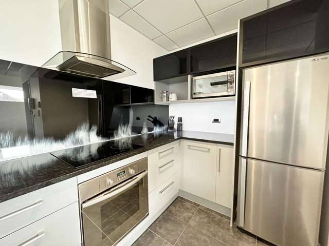 1/1 Wakefield Av Sumner_1