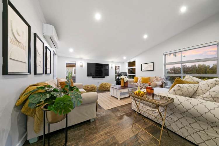 17 Remuremu Street Long Bay_10