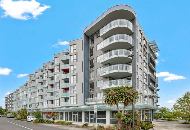 205/1 Rose Garden Lane Albany_4