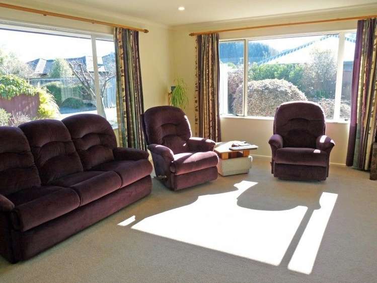 5 Mayer Crescent Wakefield_2