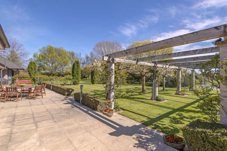 62 Davis Road Lincoln_14