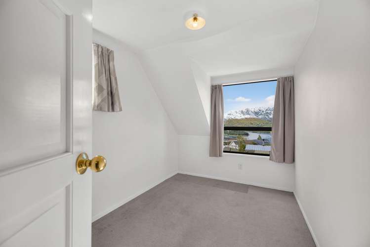 8B Wynyard Crescent Fernhill_7