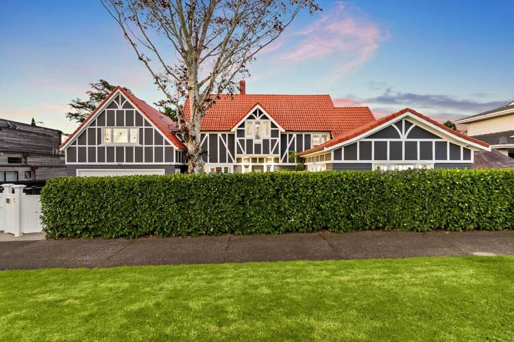 12 & 12A Springcombe Road St Heliers_41