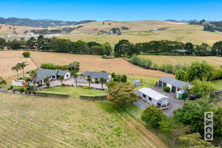 1224 State Highway 16 Waimauku_52