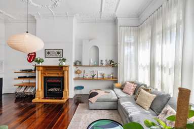 76 Aroha Avenue_4