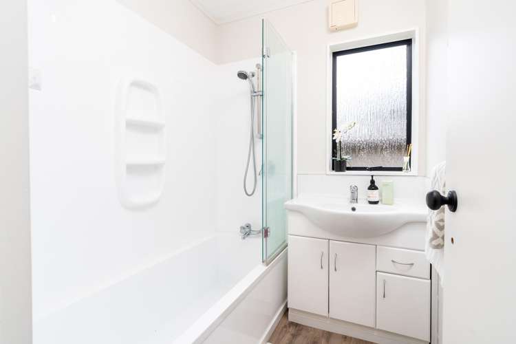 9 Kapil Grove Khandallah_19