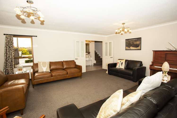 97 Racecourse Road Allenton_9