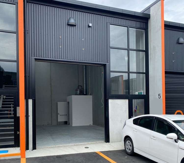 Unit 5, 90a Hobsonville Road Hobsonville_2
