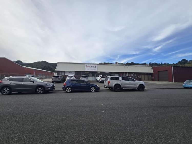 71 Montgomery Crescent Clouston Park_3