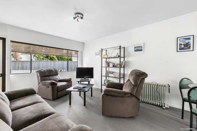 4/2 Grove Road Sandringham_3