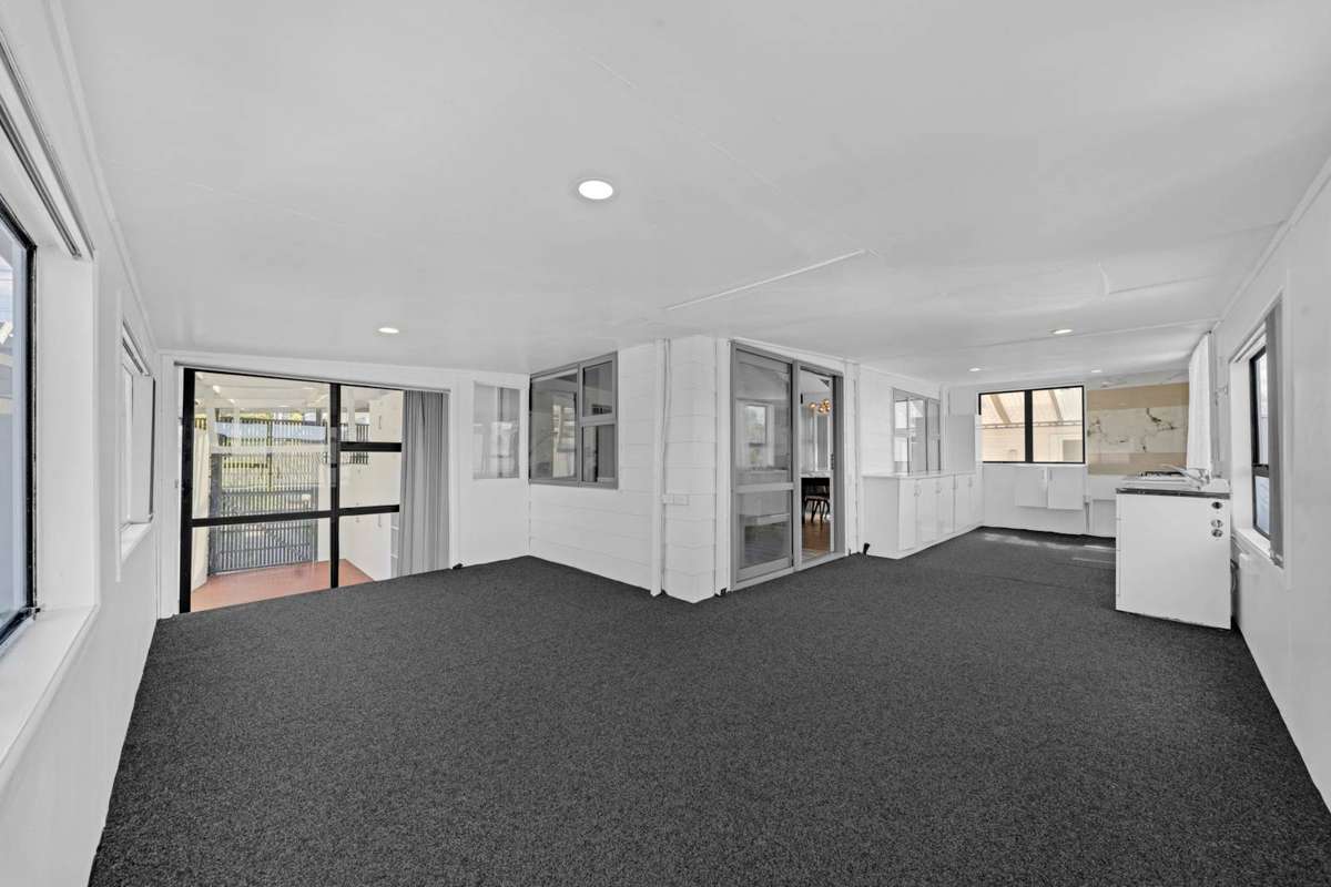 296A Triangle Road_5